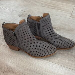 Lucky Brand Gray Perforated Leather Ankle Booties Side Zip Low Heel Size 7